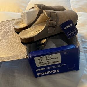 Brand new Birkenstock clog gray with fur inside